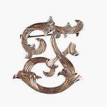 Afbeelding in Gallery-weergave laden, Broche en argent 925 monogrammée &quot;F&quot;, signée ASD, Mexique, années 1950-1970
