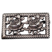 Charger l'image dans la galerie, Broche Art déco en argent massif aux roses ajourées, France, années 1920 Le Charme des Violettes - Brocante en ligne
