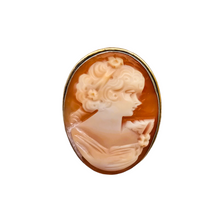 Load image into Gallery viewer, Broche-pendentif Camée coquille représentant une jeune femme dans une monture en argent 835, années 1920-1930, années 1920-1930
