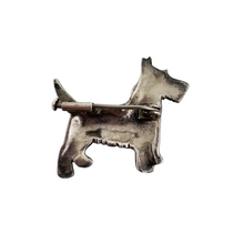 Load image into Gallery viewer, Broche en forme de chien en argent et marcassites, années 1920-1930
