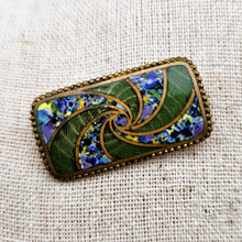 Charger l'image dans la galerie, Broche rectangulaire en émail cloisonné – Art déco, vers 1920–1935 Le Charme des Violettes - Brocante en ligne
