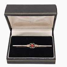 Charger l'image dans la galerie, Broche épingle plaquée or ORIA, pierre rouge facettée, années 1920 Le Charme des Violettes - Brocante en ligne
