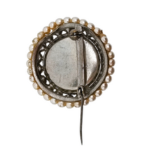 Charger l&#39;image dans la galerie, Broche vintage au cabochon jaune entouré de strass aurores boréales et perles, années 1950-1960 Le Charme des Violettes - Brocante en ligne
