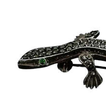 Charger l&#39;image dans la galerie, Broche Art déco en forme de lézard en argent 835 sertie de marcassites, années 1930
