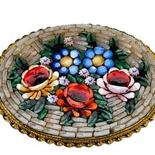 Charger l'image dans la galerie, Broche en micro-mosaïque, Italie, vers 1920–1935 Le Charme des Violettes - Brocante en ligne
