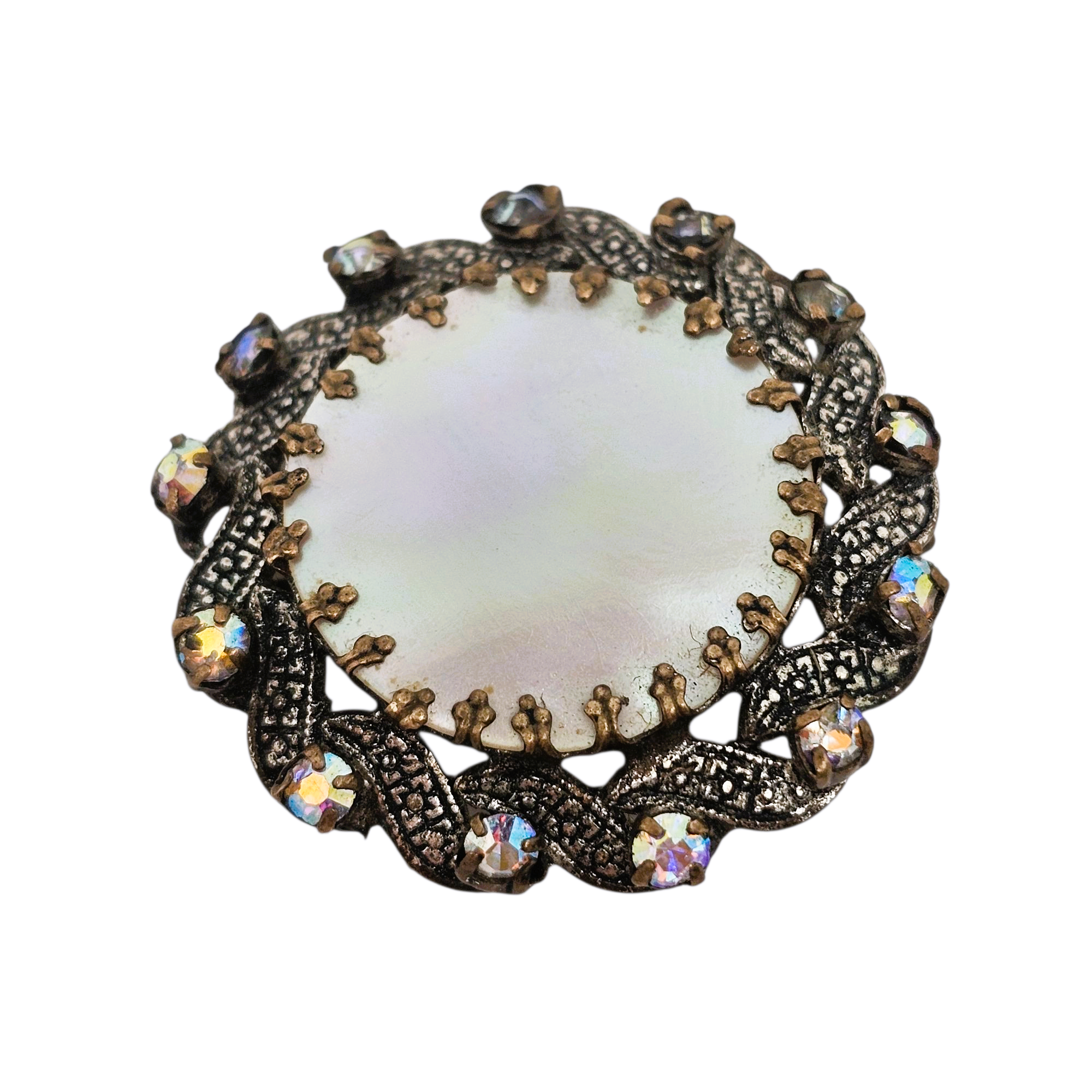 Bijoux vintage Belle broche en nacre et feuilles dorées - France Bijoux vintage Belle broche en nacre et feuilles dorées - France