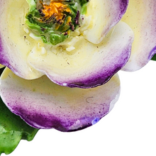 Charger l'image dans la galerie, Broche florale en porcelaine Staffordshire “Violetta” Cara China, Angleterre, années 1960-1970 Le Charme des Violettes - Brocante en ligne
