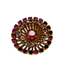 Charger l&#39;image dans la galerie, Broche - pendentif vintage sertie de strass roses et violets et sa chaîne, années 1950
