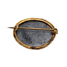 Charger l'image dans la galerie, Broche de style Essex Crystal – Bouquet de fleurs peint sous verre, vers 1880-1910 Le Charme des Violettes - Brocante en ligne
