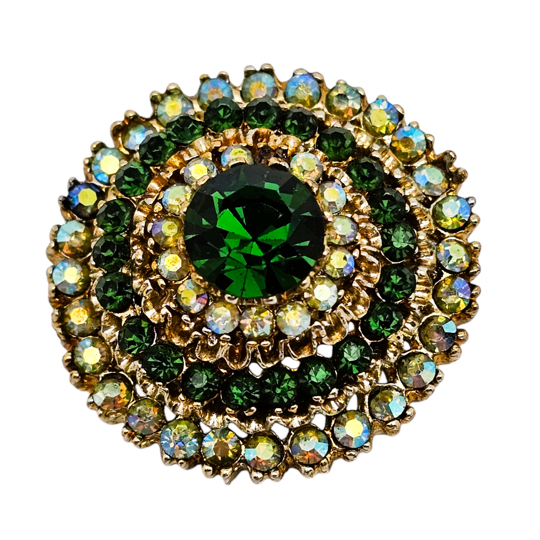 Broche vintage en métal doré sertie de strass verts, années 1950