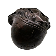 Load image into Gallery viewer, Buste ancien en plâtre patiné de Louise-Marie d’Orléans, Reine des Belges, Milano Reserve n°3, Fin XIXè - Début XXè Le Charme des Violettes - Brocante en ligne
