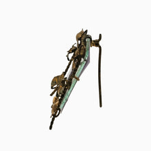 Load image into Gallery viewer, Petit cadre miniature Napoléon III en laiton doré à décor floral, fin XIXᵉ siècle Le Charme des Violettes - Brocante en ligne
