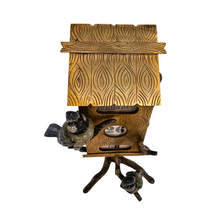 Afbeelding in Gallery-weergave laden, Calendrier perpétuel Art nouveau, maisonnette aux mésanges, en bronze de Vienne, vers 1900
