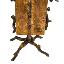 Afbeelding in Gallery-weergave laden, Calendrier perpétuel Art nouveau, maisonnette aux mésanges, en bronze de Vienne, vers 1900
