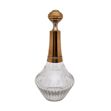 Charger l'image dans la galerie, Carafon en cristal gravé et monture en métal doré, vers 1930-1950 Le Charme des Violettes - Brocante en ligne
