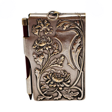 Charger l'image dans la galerie, Carnet de bal Art nouveau en métal argenté à l'effigie de l'Opéra de Paris, vers 1900 Le Charme des Violettes - Brocante en ligne
