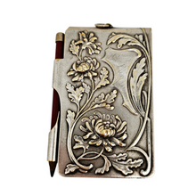 Charger l'image dans la galerie, Carnet de bal Art nouveau en métal argenté à l'effigie de l'Opéra de Paris, vers 1900 Le Charme des Violettes - Brocante en ligne
