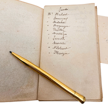 Load image into Gallery viewer, Carnet de bal Napoléon III en écaille, nacre et laiton, entre 1850 et 1880 Le Charme des Violettes - Brocante en ligne
