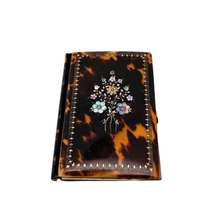 Load image into Gallery viewer, Carnet de bal Napoléon III en écaille, nacre et laiton, entre 1850 et 1880 Le Charme des Violettes - Brocante en ligne
