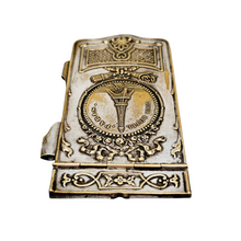 Charger l'image dans la galerie, Carnet de bal en métal argenté à l’effigie de la Tour Eiffel, fin XIXè - début XXᵉ siècle
