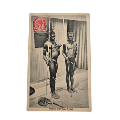 Carte postale ancienne – Guerriers Kikuyu, Kenya, 1934 Le Charme des Violettes - Brocante en ligne