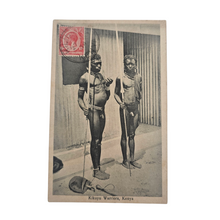 Charger l&#39;image dans la galerie, Carte postale ancienne – Guerriers Kikuyu, Kenya, 1934 Le Charme des Violettes - Brocante en ligne
