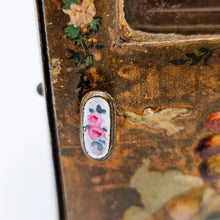 Charger l'image dans la galerie, Porte-montre chaise à porteurs miniature aux angelots, années 1880-1900 Le Charme des Violettes - Brocante en ligne
