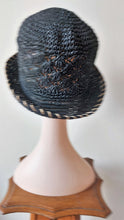 Load image into Gallery viewer, Retro Black Straw Hat

