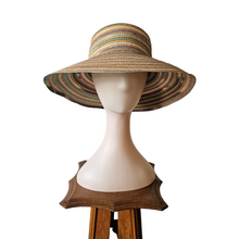 Afbeelding in Gallery-weergave laden, Chapeau-Capeline vintage en paille et dégradé de rubans gros grain, années 1970
