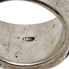 Charger l'image dans la galerie, Chevalière en argent 800 et or rose monogrammée “LC”, vers 1940–1950 Le Charme des Violettes - Brocante en ligne
