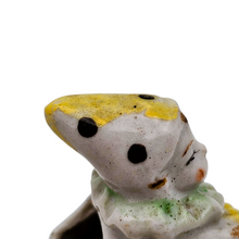 Afbeelding in Gallery-weergave laden, Clown musicien polychrome porte-cure-dents en porcelaine, vers 1920-1935 Le Charme des Violettes - Brocante en ligne
