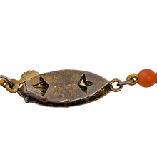 Load image into Gallery viewer, Collier de perles ancien en corail naturel et fermoir en argent doré
