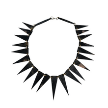 Load image into Gallery viewer, Collier vintage en nacre à pointes graphiques, esprit bohème, années 1960-1970 Le Charme des Violettes - Brocante en ligne
