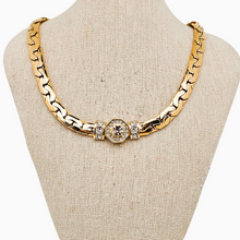 Charger l&#39;image dans la galerie, Collier vintage en métal doré et strass, années 1980 Le Charme des Violettes - Brocante en ligne
