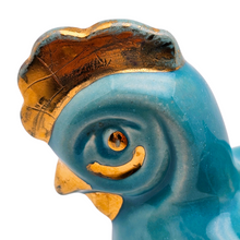 Charger l'image dans la galerie, Coquetier en céramique turquoise et or, en forme de poule, années 1950
