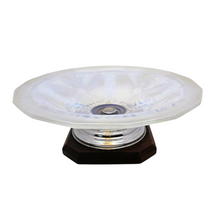 Load image into Gallery viewer, Coupe Art déco en verre opalescent moulé sur monture chromée et base en bois, vers 1930 Le Charme des Violettes - Brocante en ligne
