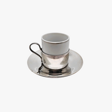 Charger l&#39;image dans la galerie, Cristofoli 90/Pozzani, Suite vintage de 8 tasses à espresso en métal argenté et porcelaine, années 1960
