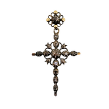 Charger l'image dans la galerie, Croix en argent et or, sertie de 15 diamants taille rose,  fin XVIIIᵉ siècle Le Charme des Violettes - Brocante en ligne
