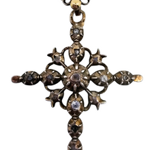 Charger l'image dans la galerie, Croix en argent et or, sertie de 15 diamants taille rose,  fin XVIIIᵉ siècle Le Charme des Violettes - Brocante en ligne
