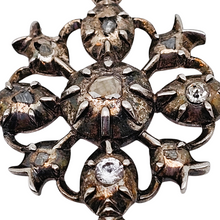 Charger l'image dans la galerie, Croix en argent et or, sertie de 15 diamants taille rose,  fin XVIIIᵉ siècle Le Charme des Violettes - Brocante en ligne
