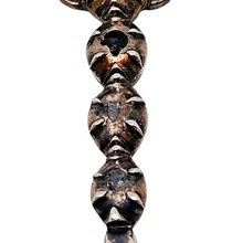 Charger l'image dans la galerie, Croix en argent et or, sertie de 15 diamants taille rose,  fin XVIIIᵉ siècle Le Charme des Violettes - Brocante en ligne
