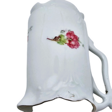 Charger l&#39;image dans la galerie, Ensemble de 4 pots à lait en porcelaine Victoria (Tchécoslovaquie) au décor de roses, 1900-1930 Le Charme des Violettes - Brocante en ligne
