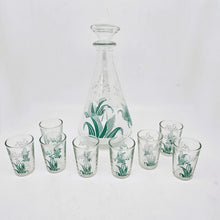 Charger l'image dans la galerie, Service à liqueur ou à goutte vintage au muguet – Carafon et 8 verres, Années 1960-1970 Le Charme des Violettes - Brocante en ligne

