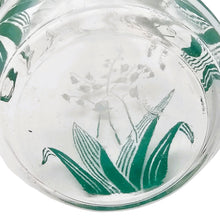 Charger l'image dans la galerie, Service à liqueur ou à goutte vintage au muguet – Carafon et 8 verres, Années 1960-1970 Le Charme des Violettes - Brocante en ligne
