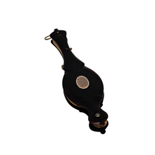 Load image into Gallery viewer, Face-à-main ancien en écaille et laiton – fin XIXᵉ / début XXᵉ siècle Le Charme des Violettes - Brocante en ligne
