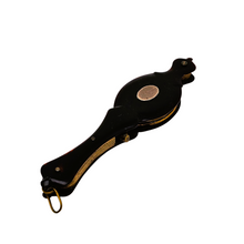 Load image into Gallery viewer, Face-à-main ancien en écaille et laiton – fin XIXᵉ / début XXᵉ siècle Le Charme des Violettes - Brocante en ligne
