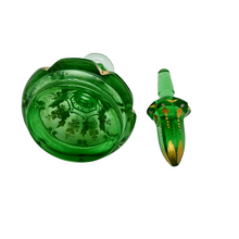Load image into Gallery viewer, Flacon Belle Epoque en verre vert peint à la main, rehauts dorés, fin XIXe / début XXe Le Charme des Violettes - Brocante en ligne
