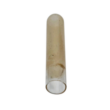 Load image into Gallery viewer, Flacon à sels ancien – flacon de pâmoison en métal doré, tube en verre intérieur, fin XIXᵉ - début XXᵉ siècle Le Charme des Violettes - Brocante en ligne
