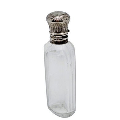 Flacon à sels ou à parfum en cristal taillé et argent, France, fin XIXᵉ siècle Le Charme des Violettes - Brocante en ligne