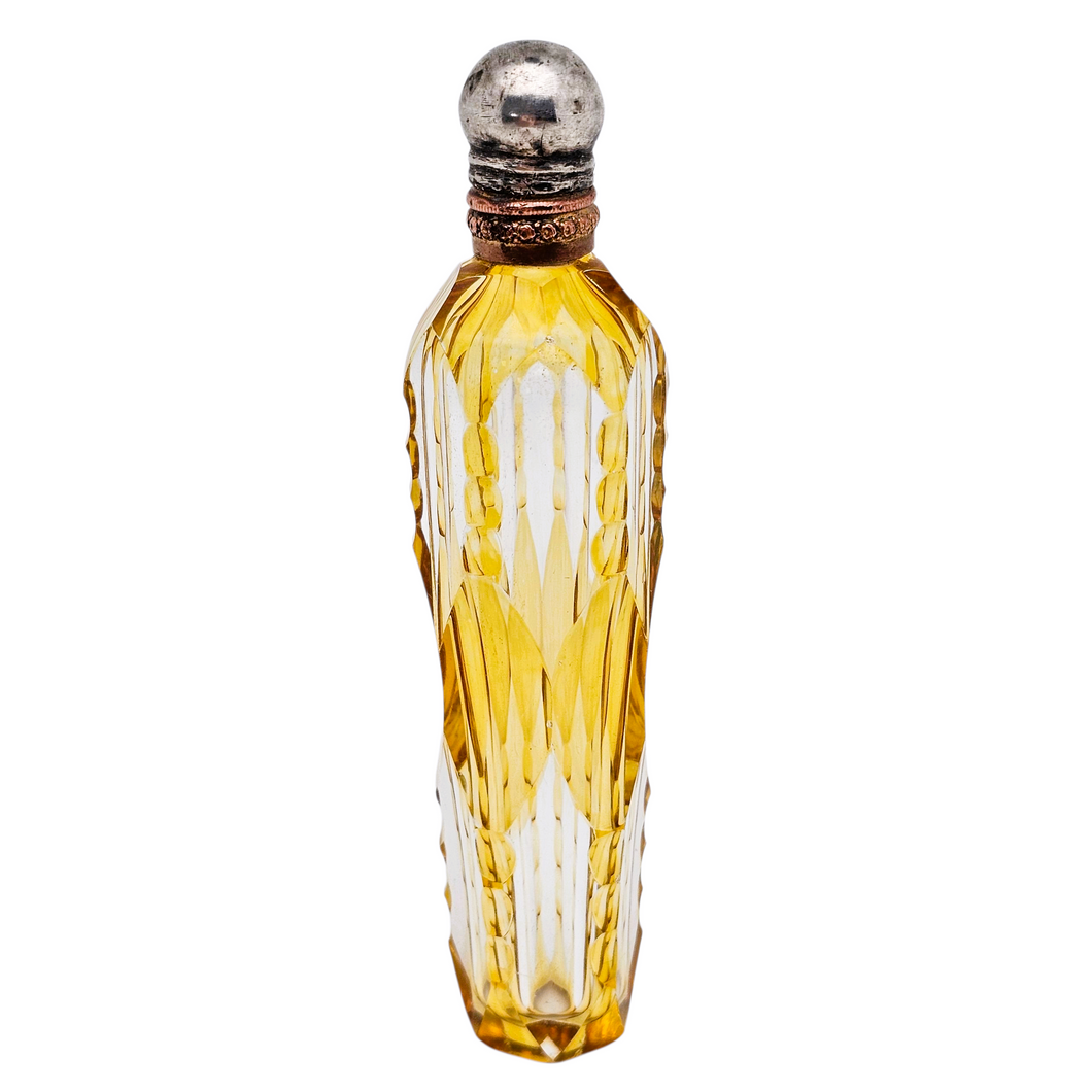 Flacon à parfum en cristal jaune ambré et monture en métal argenté, vers 1880-1900 Le Charme des Violettes - Brocante en ligne